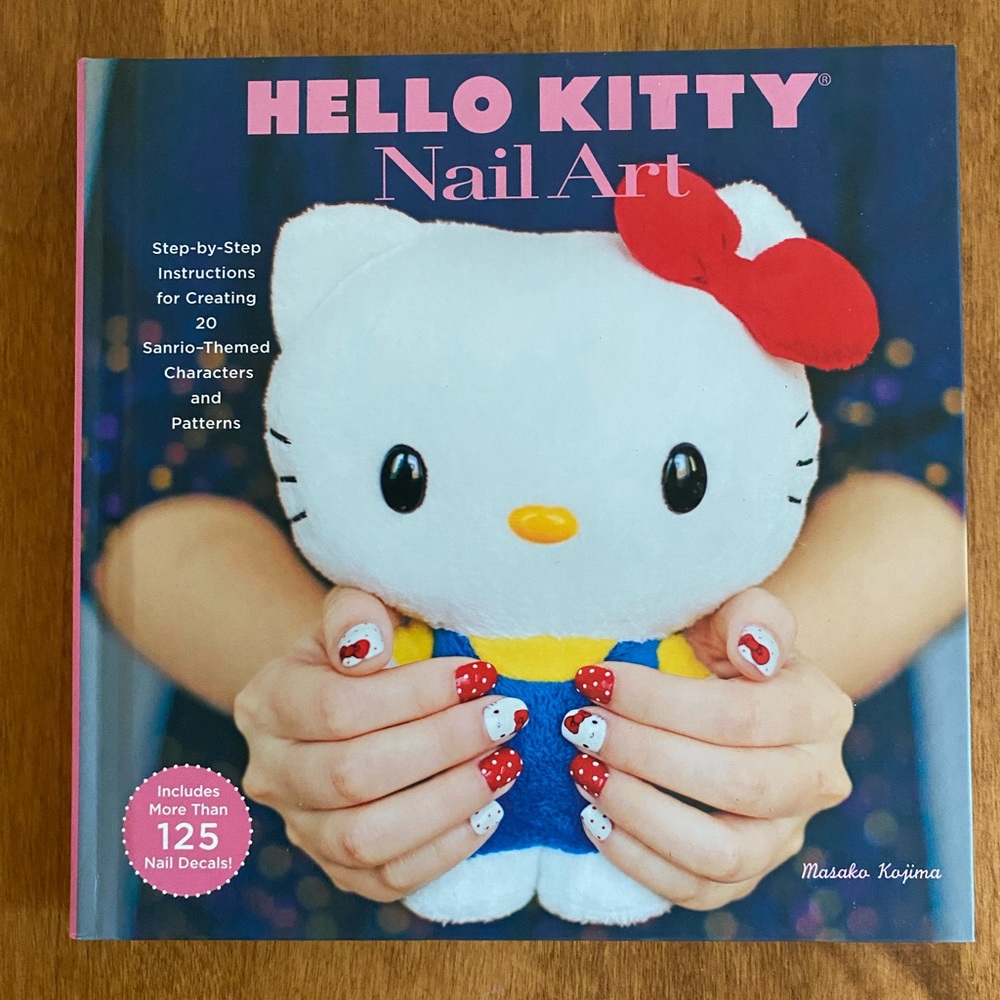 Hello Kitty Nail Art Hardcover Book